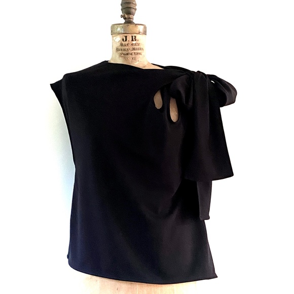 J.W. Anderson Knit Asymmetric  Knit Top Size M - Picture 7 of 13